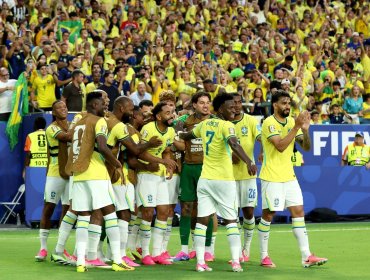 Brasil clasifica a dieciseisavos del Mundial como primero de grupo tras golear a Escocia