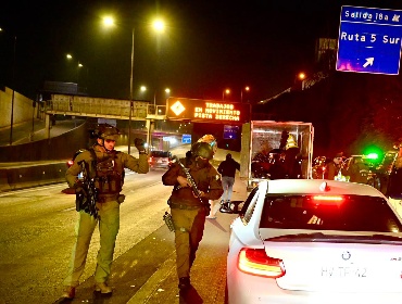 Operativo nacional de Carabineros termina con 184 detenidos en controles nocturnos