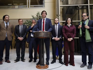 Grupo transversal de diputados ingresa reforma para fortalecer las acusaciones constitucionales y evitar uso político