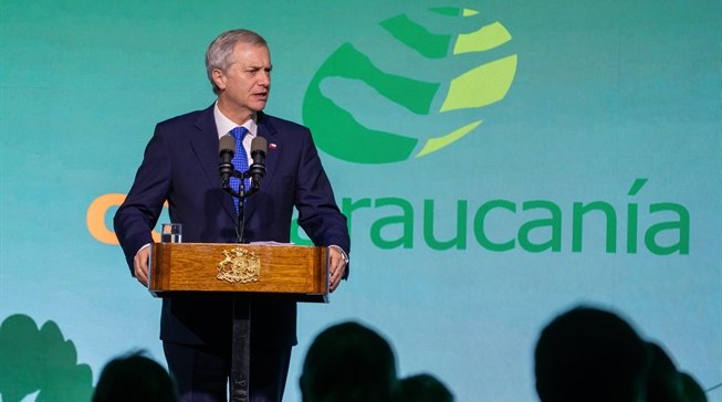 Presidente Kast califica solicitud de despliegue militar en las calles como "solución fácil y populista"