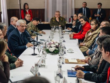 Presidente Kast se reúne con víctimas de terrorismo rural y se compromete a trabajar en "deuda que Chile tiene con La Araucanía"