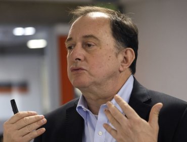 Ministro Poduje se desmarca de promesa realizada en marzo en El Olivar: "Nunca hablamos de 15 días para las inhabilidades"