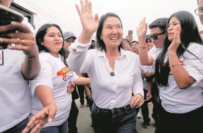Keiko Fujimori se declara ganadora en Perú: "Esta elección ya acabó"