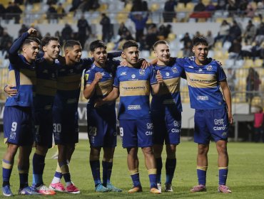 Everton golea a D. Copiapó en el Sausalito y logra su primer triunfo en la Copa Chile
