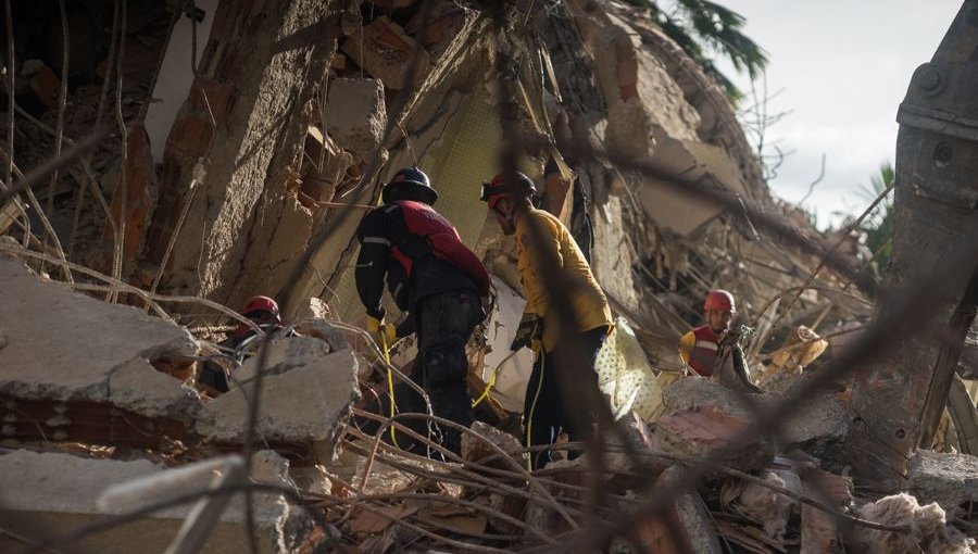 Cifra de fallecidos por terremotos en Venezuela aumenta a 589 mientras continúan las labores de rescate