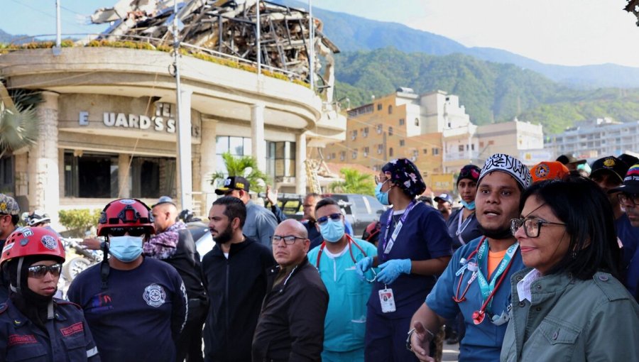Delcy Rodríguez visita zona devastada por terremotos en Venezuela y pide "recuperar con vida a la mayor cantidad de personas"
