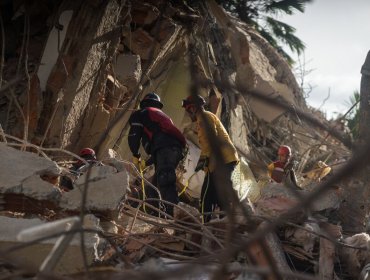Cifra de fallecidos por terremotos en Venezuela aumenta a 589 mientras continúan las labores de rescate