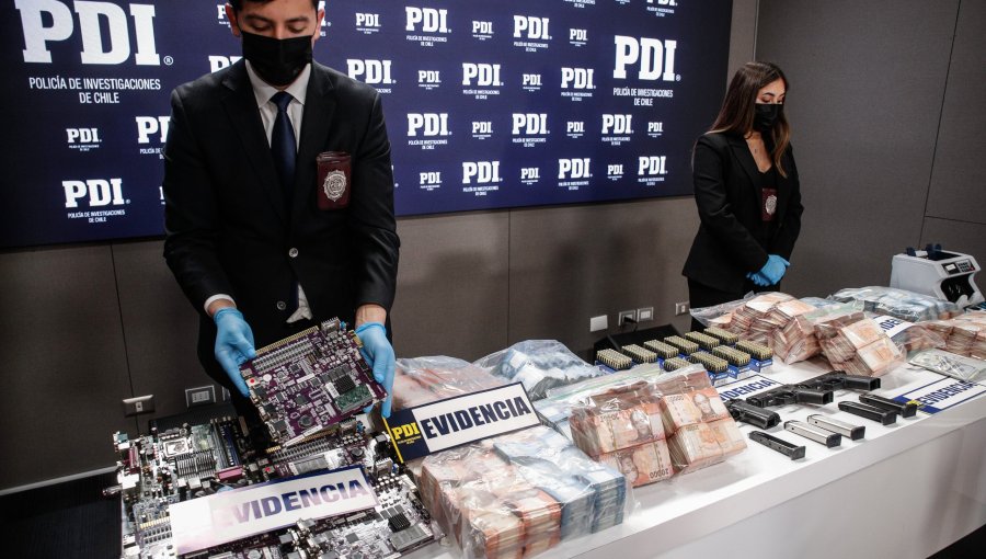 Más de 30 detenidos y 26 casinos clandestinos allanados deja operativo de la PDI en las regiones de Valparaíso y Metropolitana