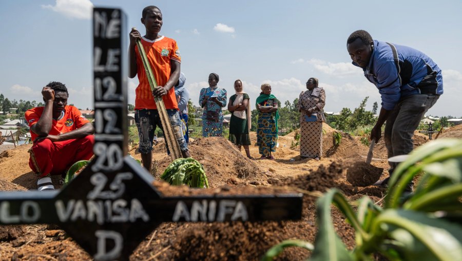 Muertes por ébola superan las 300 personas en República Democrática del Congo