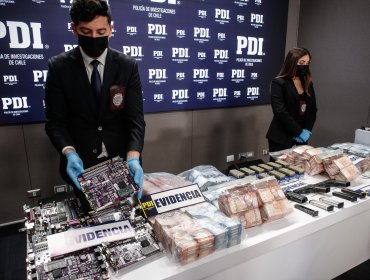 Más de 30 detenidos y 26 casinos clandestinos allanados deja operativo de la PDI en las regiones de Valparaíso y Metropolitana
