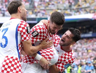 Croacia logra romper el cerrojo de Ghana y acaba como segunda del Grupo L