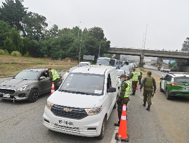 Fin de semana largo: Carabineros reporta siete fallecidos en 303 accidentes