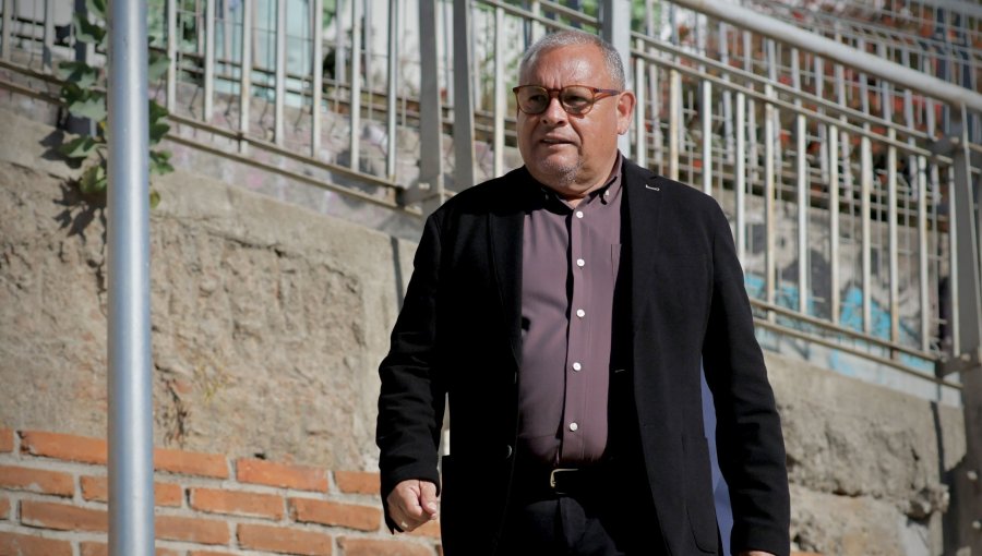 Gobernador Mundaca respalda desalojo de la megatoma de San Antonio y recalca que "no se puede naturalizar la toma de terrenos”