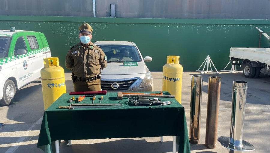 Tres detenidos por receptación tras operativo que permitió recuperar vehículo robado y especies sustraídas en Casablanca