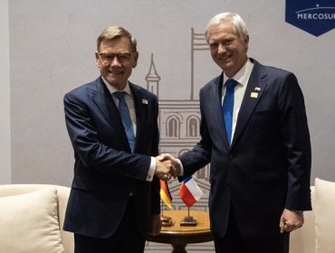 Presidente Kast se reúne con canciller alemán en cumbre de Mercosur y prioriza blindar el corredor bioceánico ante el crimen organizado