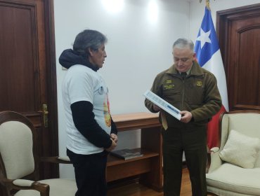 Familia de niño que falleció en encerrona en San Bernardo destacó el trabajo de Carabineros en reunión con el general Araya