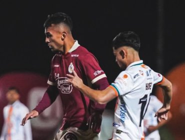 D. La Serena festeja en El Salvador tras derrotar sobre la hora a Cobresal por la Copa Chile