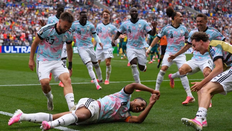 Bélgica consigue una remontada épica ante Senegal y clasifica a los octavos del Mundial