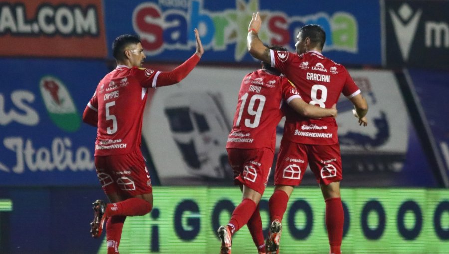 Ñublense se impuso por la cuenta mínima a U. de Concepción y es líder de su grupo en Copa Chile