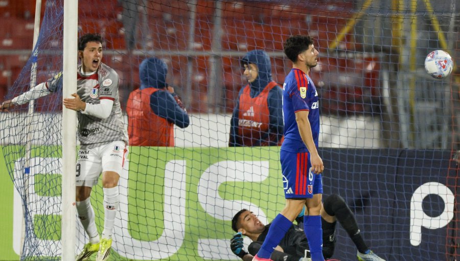 U. La Calera venció a la U en el Nacional y alcanzó el liderato de su grupo en la Copa Chile