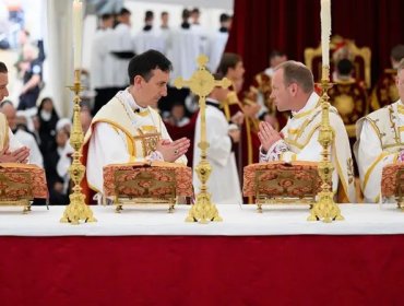 Vaticano excomulga a obispos rebeldes del grupo de los lefebvrianos y advierte de la misma pena a sus miles de seguidores