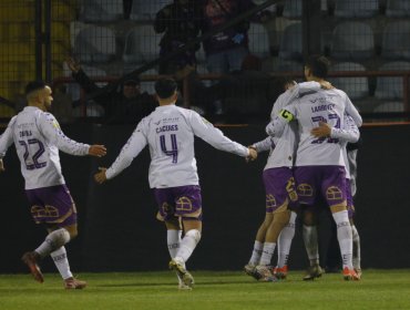 D. Concepción derrota a Huachipato en los descuentos y lidera su grupo en la Copa Chile