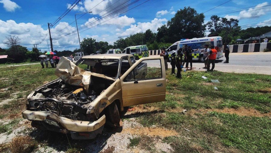 Tragedia en Tailandia: niño de 11 años al volante de una camioneta atropella y mata a ocho monjes budistas