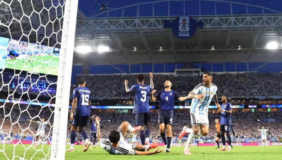 Argentina sufrió para vencer a una Cabo Verde épica y clasificar a los octavos de final del Mundial