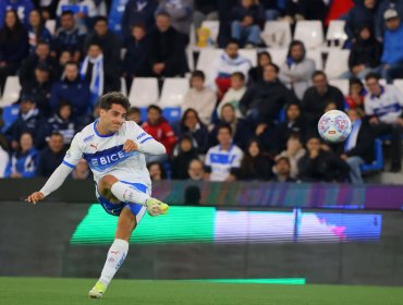 Clemente Montes estaría alejado de las canchas durante dos meses en la UC tras ser operado por lesión en un pie