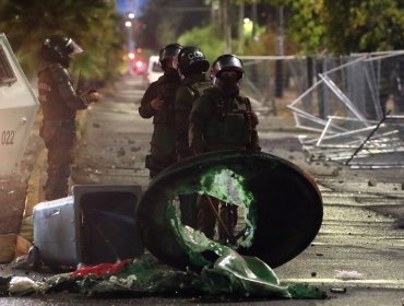 Mantienen arresto domiciliario total para carabineros imputados por muerte de hinchas de Colo-Colo en inmediaciones del Monumental
