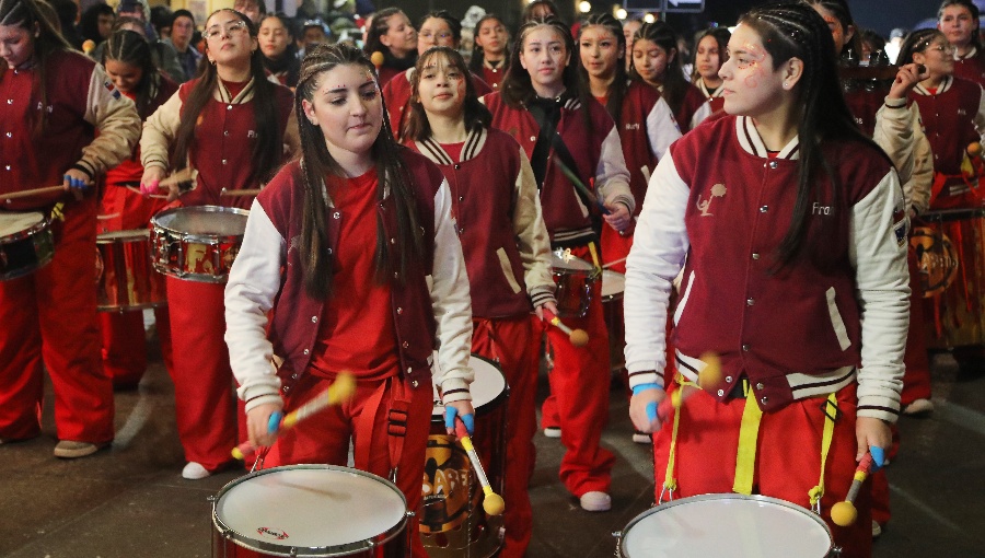 Carnaval de Invierno de Punta Arenas celebra 30 años con récord de participantes