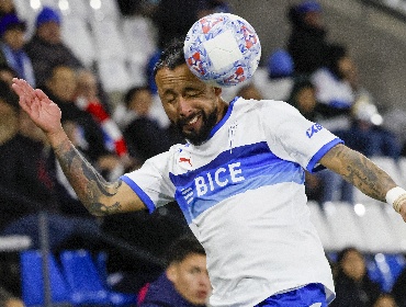 Universidad Católica remonta ante Copiapó y mantiene campaña perfecta en Copa Chile