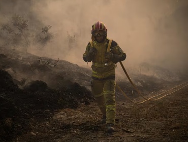 Incendio en Portugal consume 12.000 hectáreas y moviliza ayuda internacional