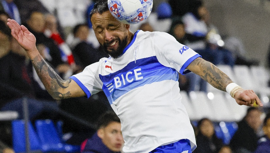 Universidad Católica remonta ante Copiapó y mantiene campaña perfecta en Copa Chile