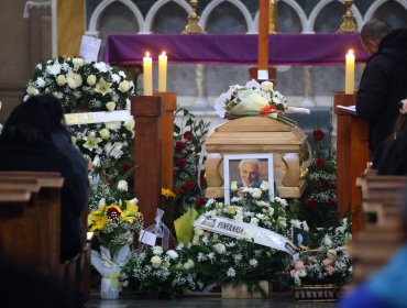Familiares, colegas y seguidores despiden al actor Fernando Kliche