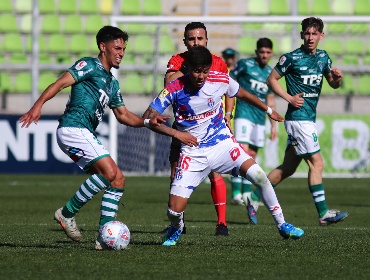 Universidad de Chile vence a Wanderers y recupera el liderato del grupo D