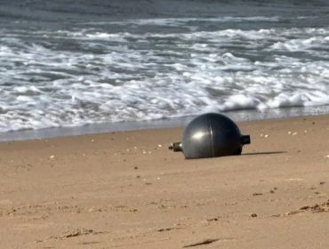 Resuelven el misterio de las "bolas del espacio" que aparecieron en una playa australiana