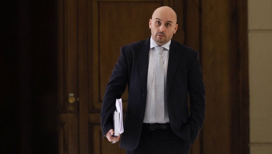 Longton destaca como el senador más conocido de Valparaíso y figura nacional clave, según Criteria: "Estoy gratamente sorprendido"