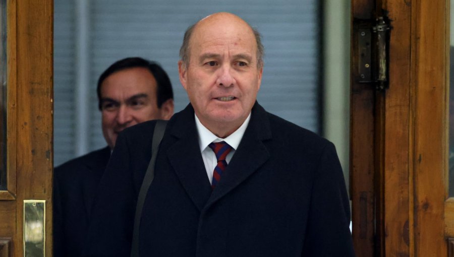 Ministro Quiroz confirma baja en precio de los combustibles y reafirma que la economía crecerá