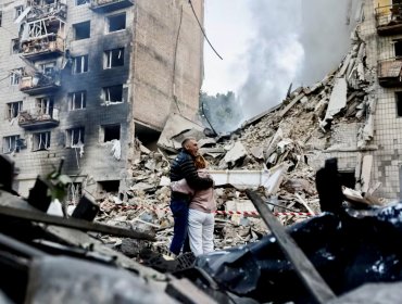 Al menos 14 muertos y cerca de 60 heridos dejan nuevos bombardeos rusos sobre Kiev