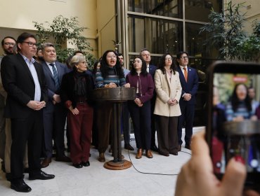 Oposición impulsará una comisión investigadora tras dictamen de Contraloría contra exministra Steinert