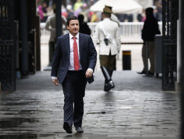 Senador Squella arremete contra Contraloría por dictamen sobre exministra Steinert y propone revisar sus atribuciones