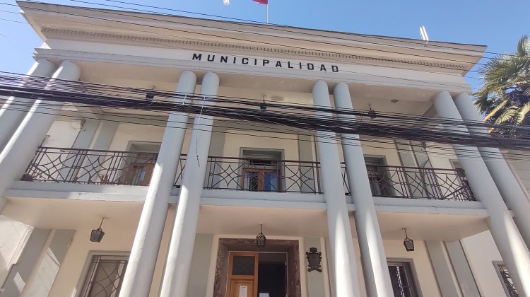Contraloría ordena restitución de fondos tras detectar irregularidades en subsidios para evitar deserción escolar en Linares