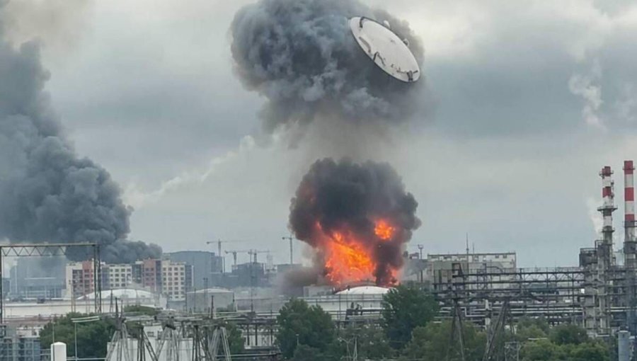Rusia denuncia ataque masivo de Ucrania con más de 400 drones en contra de Moscú