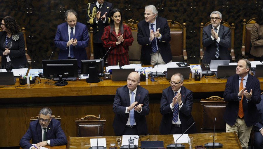 Senado despacha a ley aumento del endeudamiento fiscal por US$6.200 millones para 2026