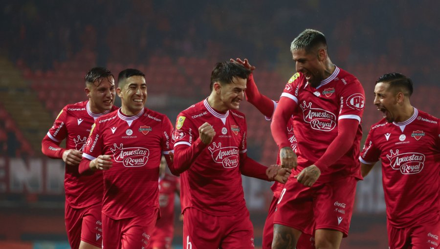 Ñublense derrotó a O'Higgins en la agonía y tomó ventaja en semifinales de la Copa de la Liga