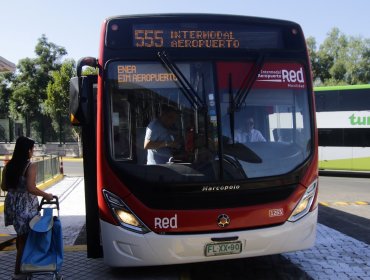 FNE descarta riesgos a la libre competencia en licitación para el servicio de buses hacia y desde el Aeropuerto de Santiago