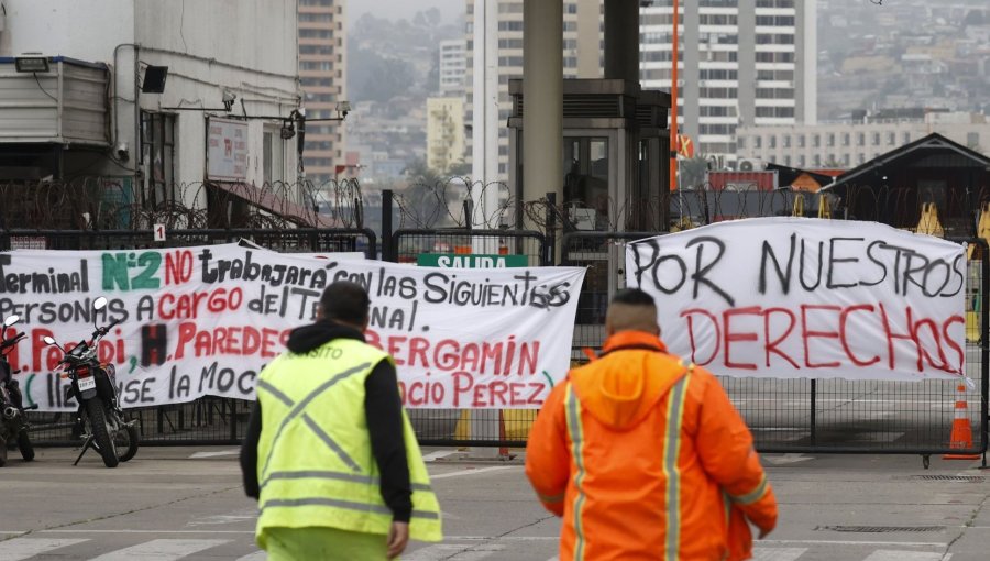 Trabajadores portuarios inician paralización nacional por cambios en pensiones de gracia