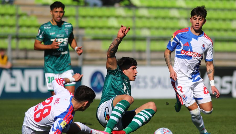 Universidad de Chile arriesga sanción tras incumplir norma sobre su indumentaria en Copa Chile
