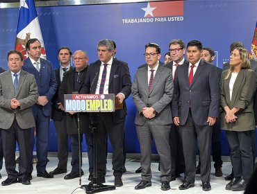 Gobierno acuerda con Rodrigo Mundaca y otros 10 gobernadores regionales un plan para generar 50 mil empleos en cuatro meses